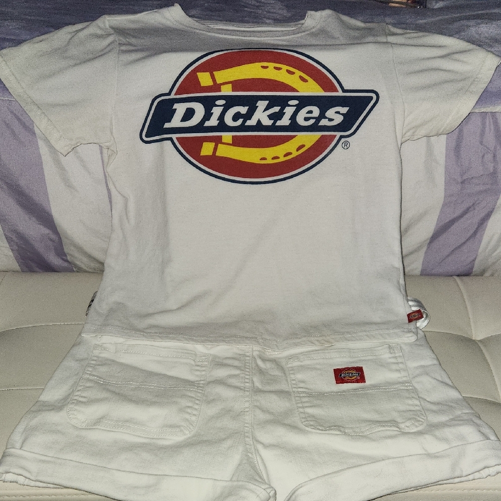 Dickies White Logo T-Shirt and Shorts Set